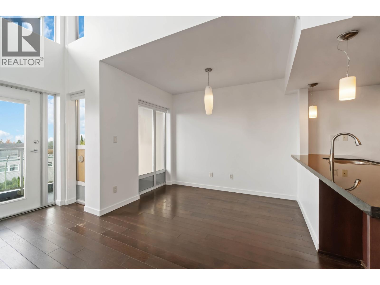 Ph4 1288 Chesterfield Avenue, North Vancouver, British Columbia  V7M 0B1 - Photo 7 - R3061275