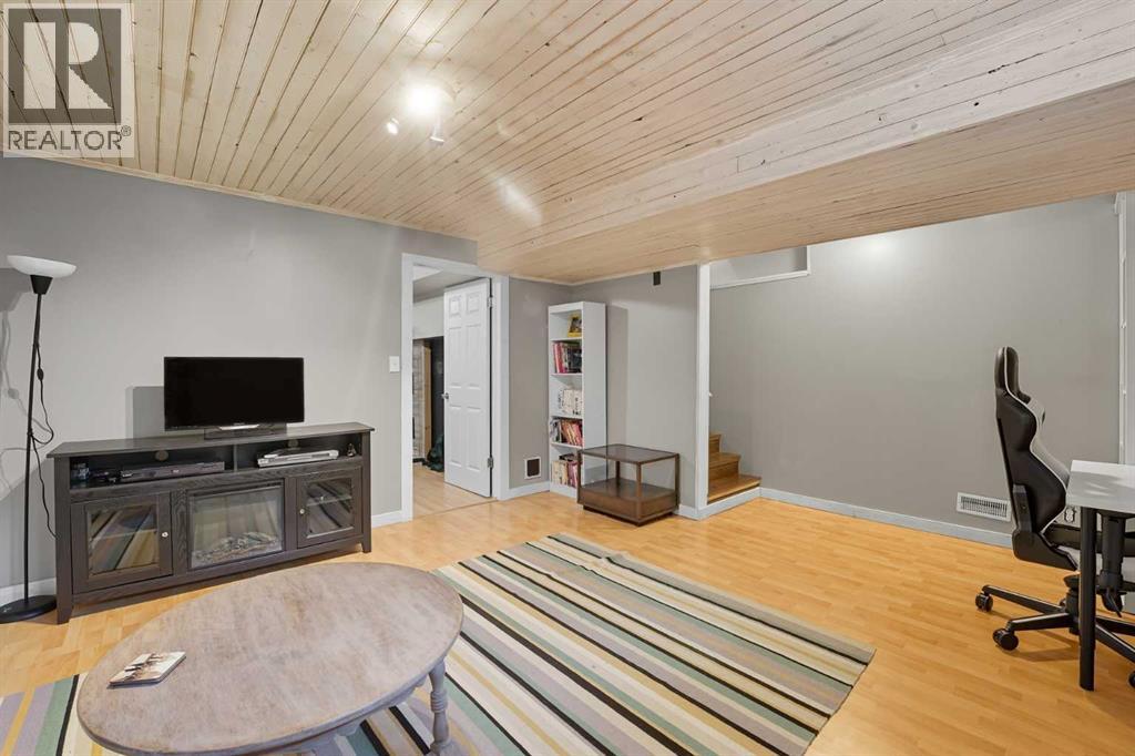 229 Prestwick Circle Se, Calgary, Alberta  T2Z 3X9 - Photo 20 - A2256081