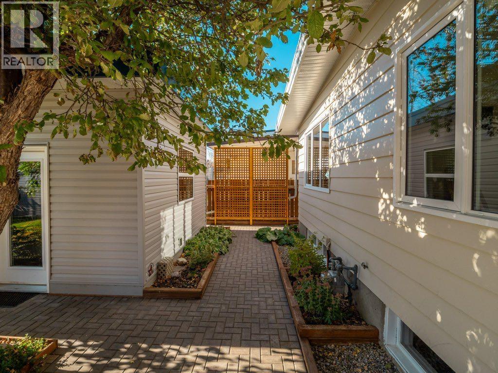 2122 20 Avenue, Lethbridge, Alberta  T1K 1G5 - Photo 47 - A2266041