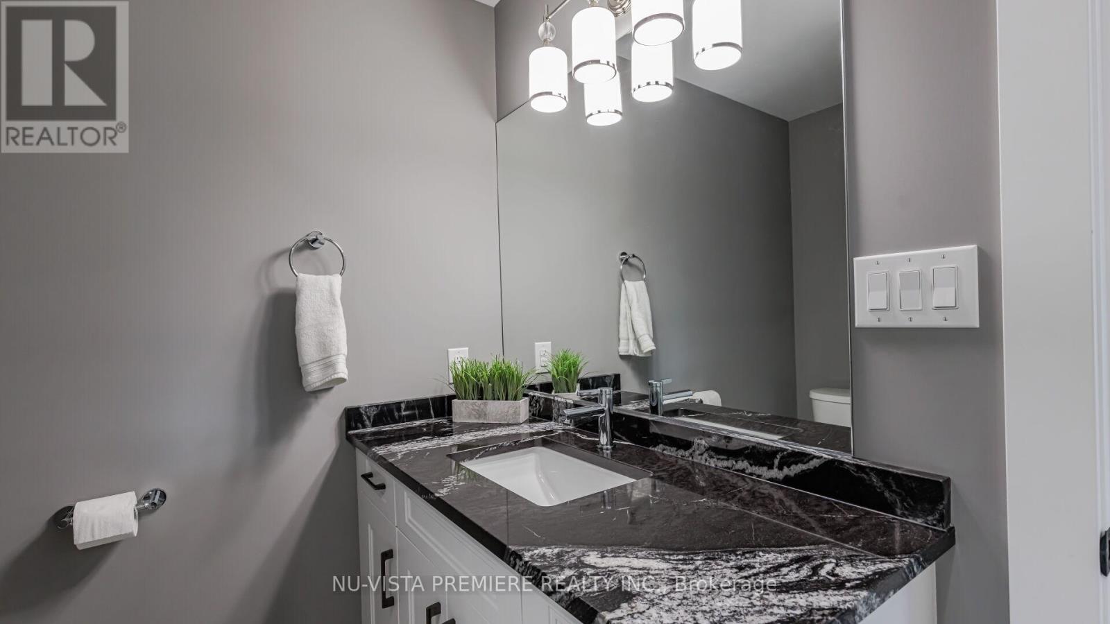 4079 Sugarmaple Crossing, London South, Ontario  N6P 0H6 - Photo 35 - X12477458