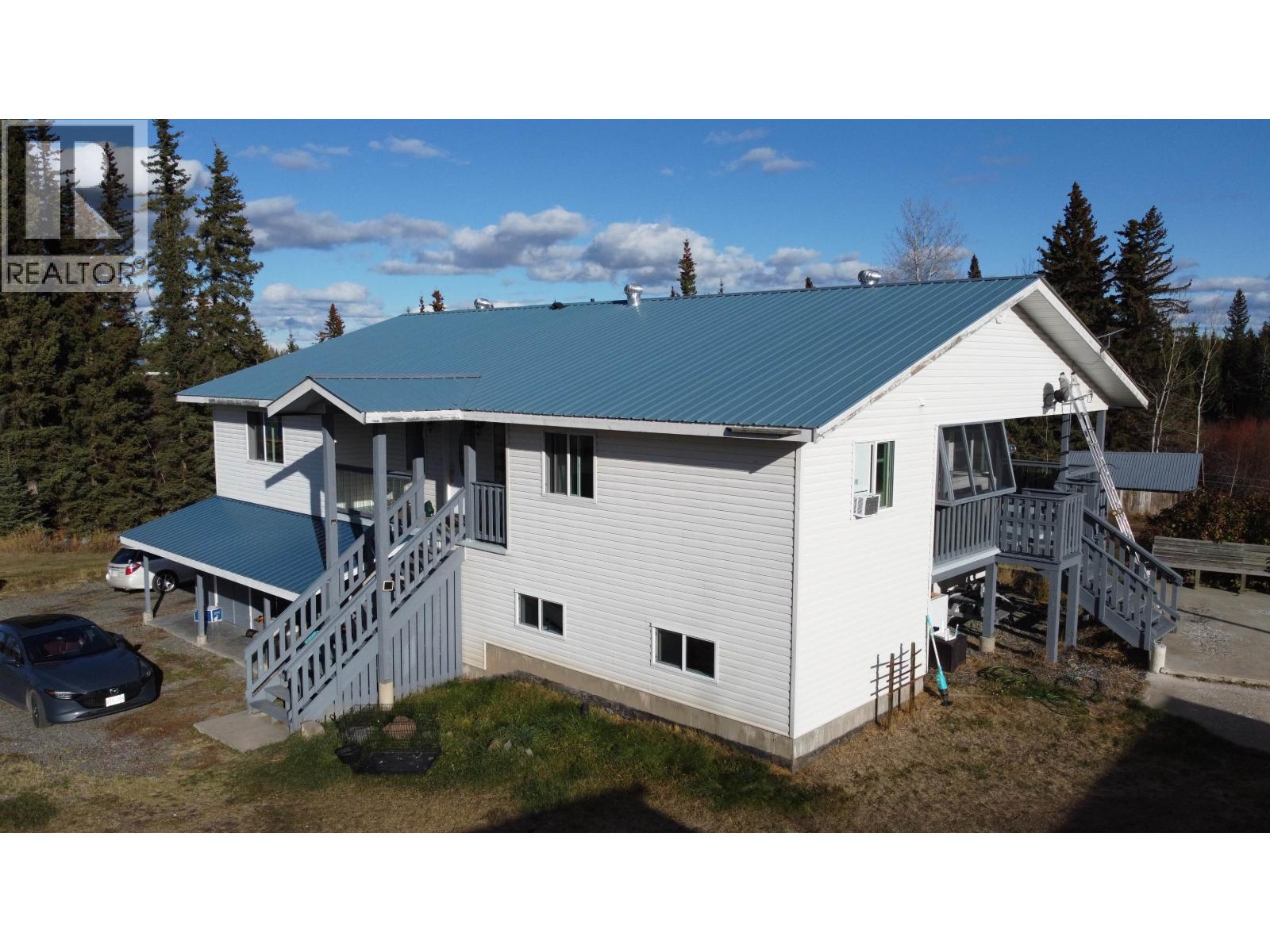 5972 Little Fort 24 Highway, Lone Butte, British Columbia  V0K 1X0 - Photo 2 - R3056060