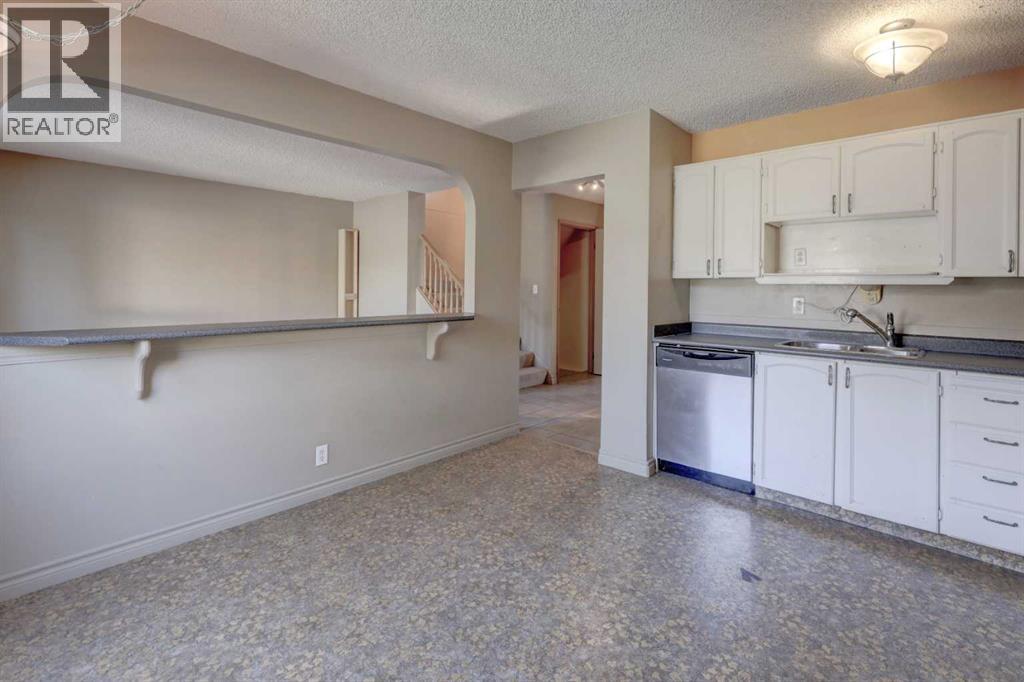 324 Ranchview Court Nw, Calgary, Alberta  T3G 1A6 - Photo 7 - A2259623