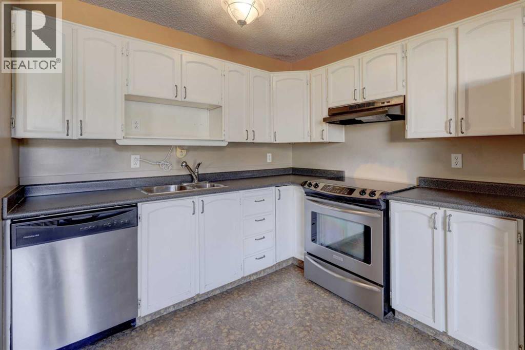 324 Ranchview Court Nw, Calgary, Alberta  T3G 1A6 - Photo 6 - A2259623