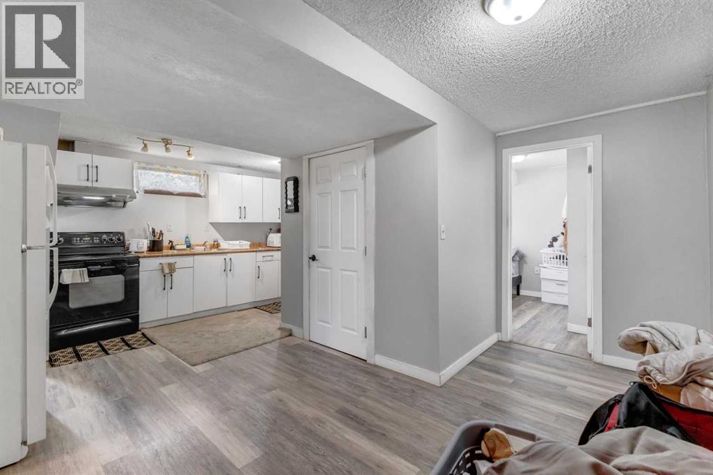 7 Castleridge Way Ne, Calgary, Alberta  T3J 1P8 - Photo 32 - A2266021
