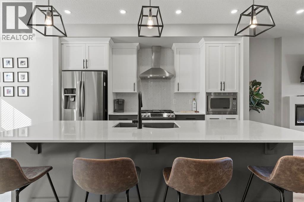 34 Wolf Crescent, Okotoks, Alberta  T1S 5V2 - Photo 6 - A2264524