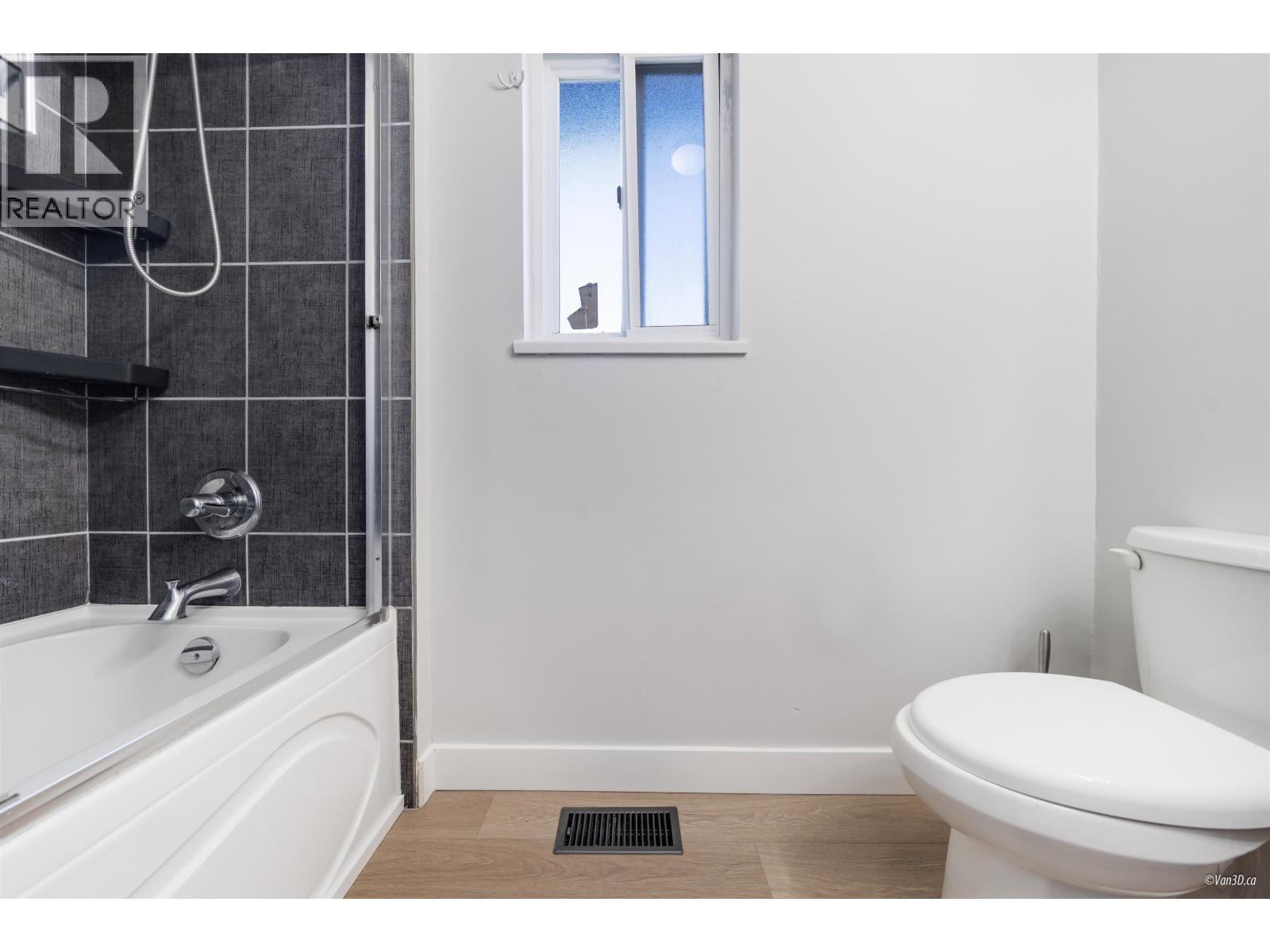 7148 6th Street, Burnaby, British Columbia  V5E 3T5 - Photo 8 - R3061281