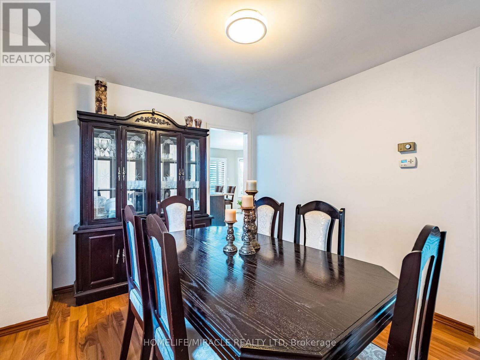 9 Ballycastle Crescent, Brampton, Ontario  L6Z 2V6 - Photo 11 - W12477320