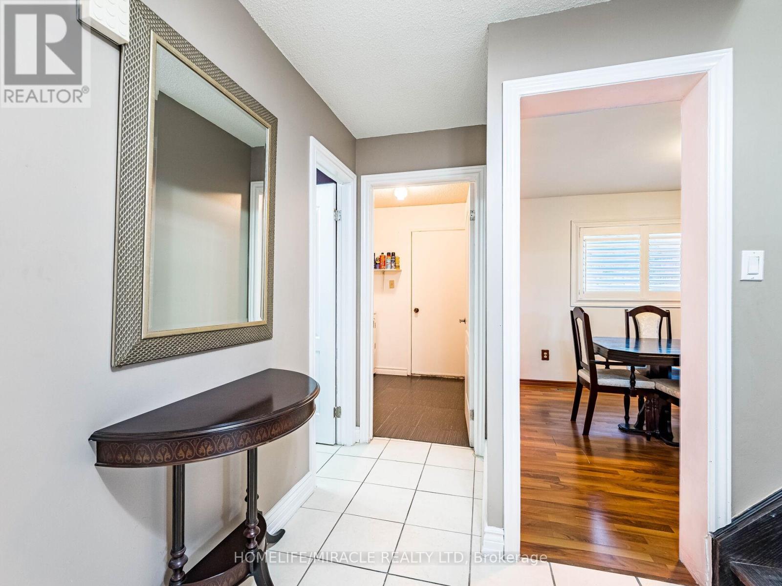 9 Ballycastle Crescent, Brampton, Ontario  L6Z 2V6 - Photo 21 - W12477320