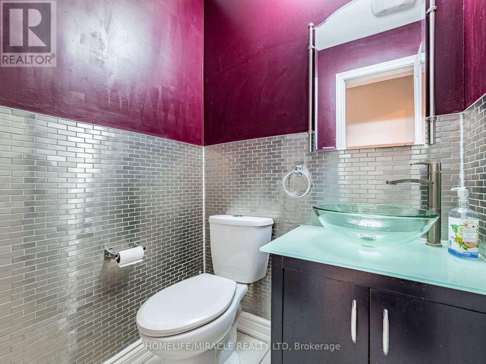 9 Ballycastle Crescent, Brampton, Ontario  L6Z 2V6 - Photo 23 - W12477320