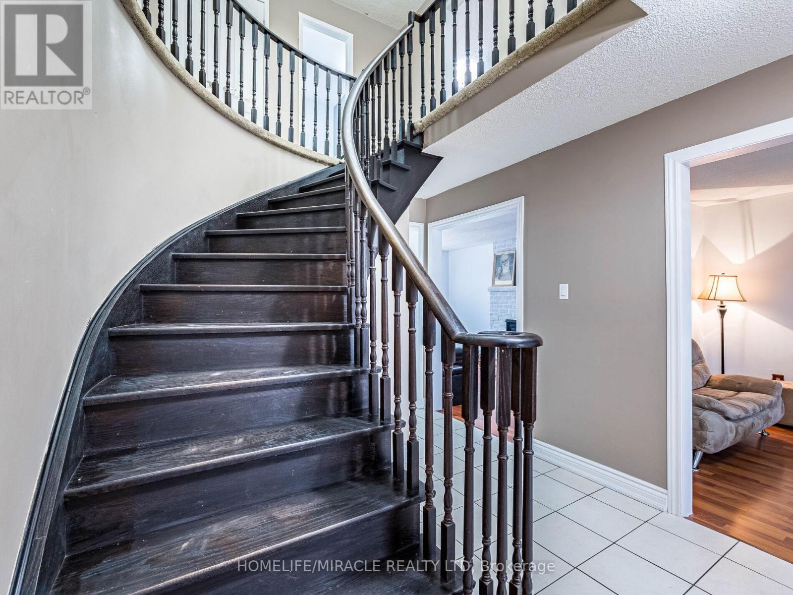 9 Ballycastle Crescent, Brampton, Ontario  L6Z 2V6 - Photo 24 - W12477320