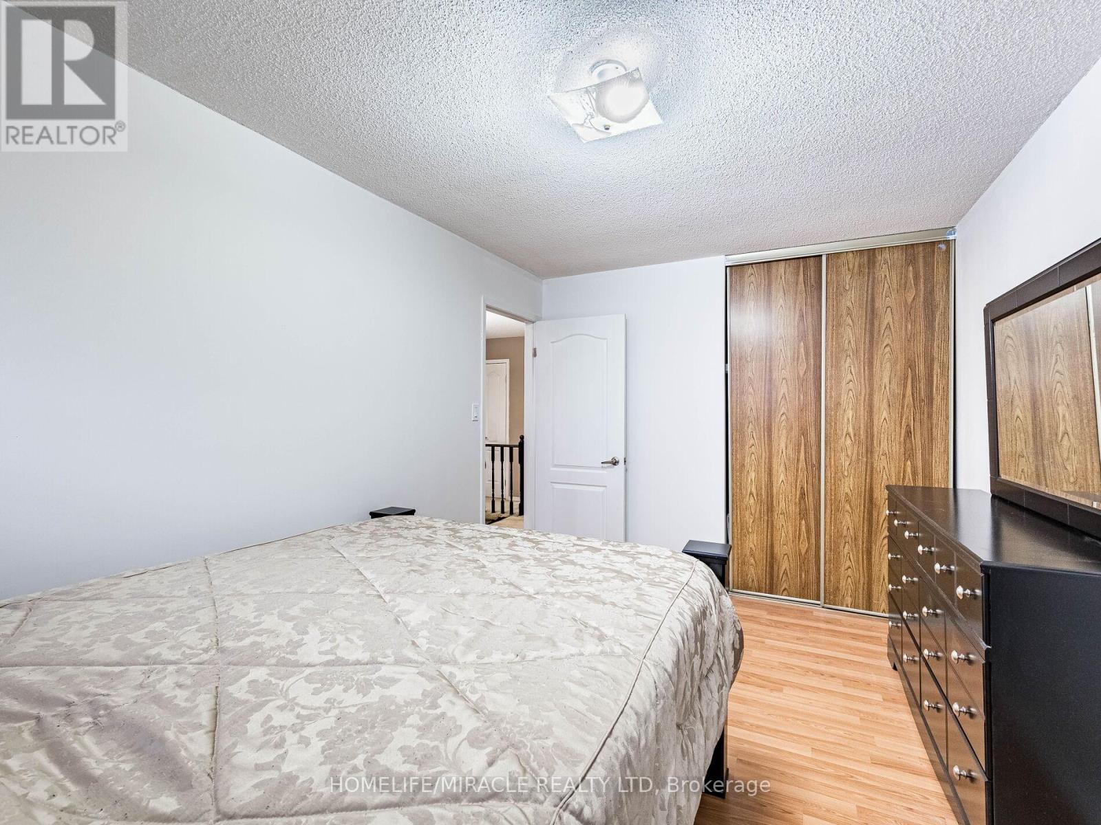 9 Ballycastle Crescent, Brampton, Ontario  L6Z 2V6 - Photo 33 - W12477320