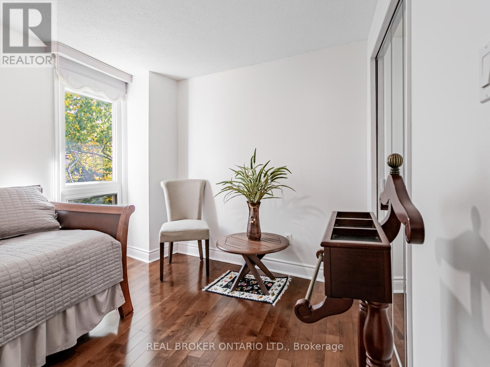 27 - 1060 Walden Circle, Mississauga, Ontario  L5J 4J9 - Photo 27 - W12477336