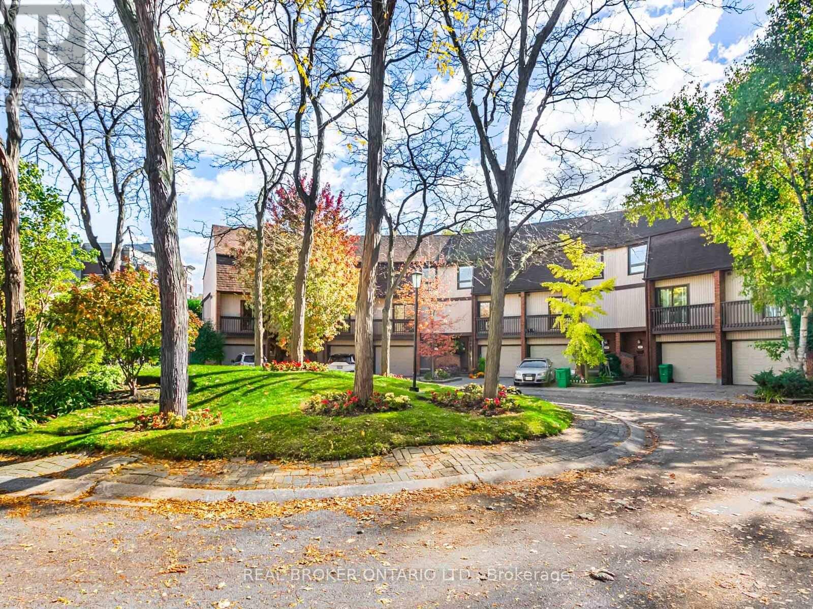 27 - 1060 Walden Circle, Mississauga, Ontario  L5J 4J9 - Photo 33 - W12477336