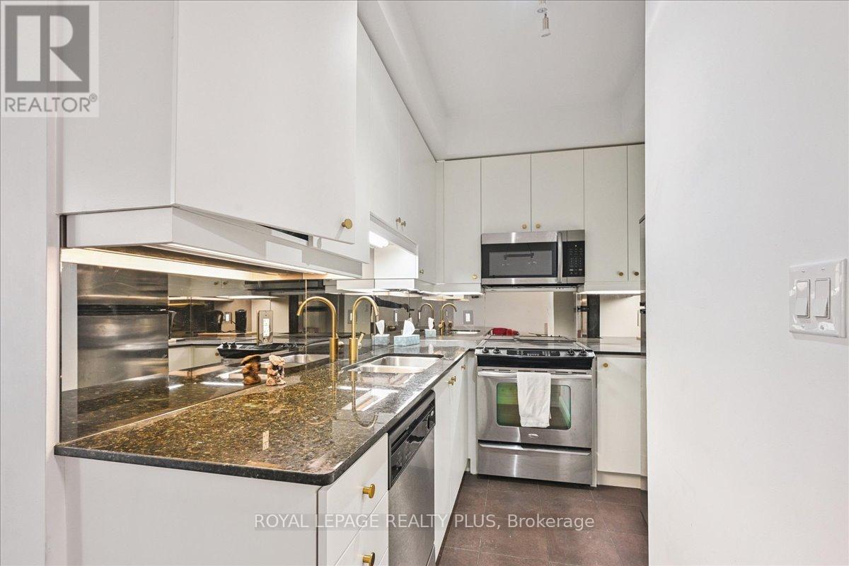 1008 - 60 Absolute Avenue, Mississauga, Ontario  L4Z 0A9 - Photo 13 - W12477340