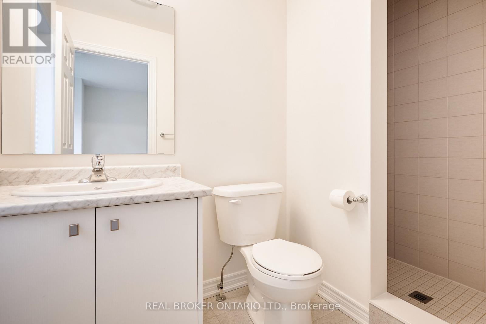 3957 Koenig Road, Burlington, Ontario  L7M 0Z7 - Photo 15 - W12477344