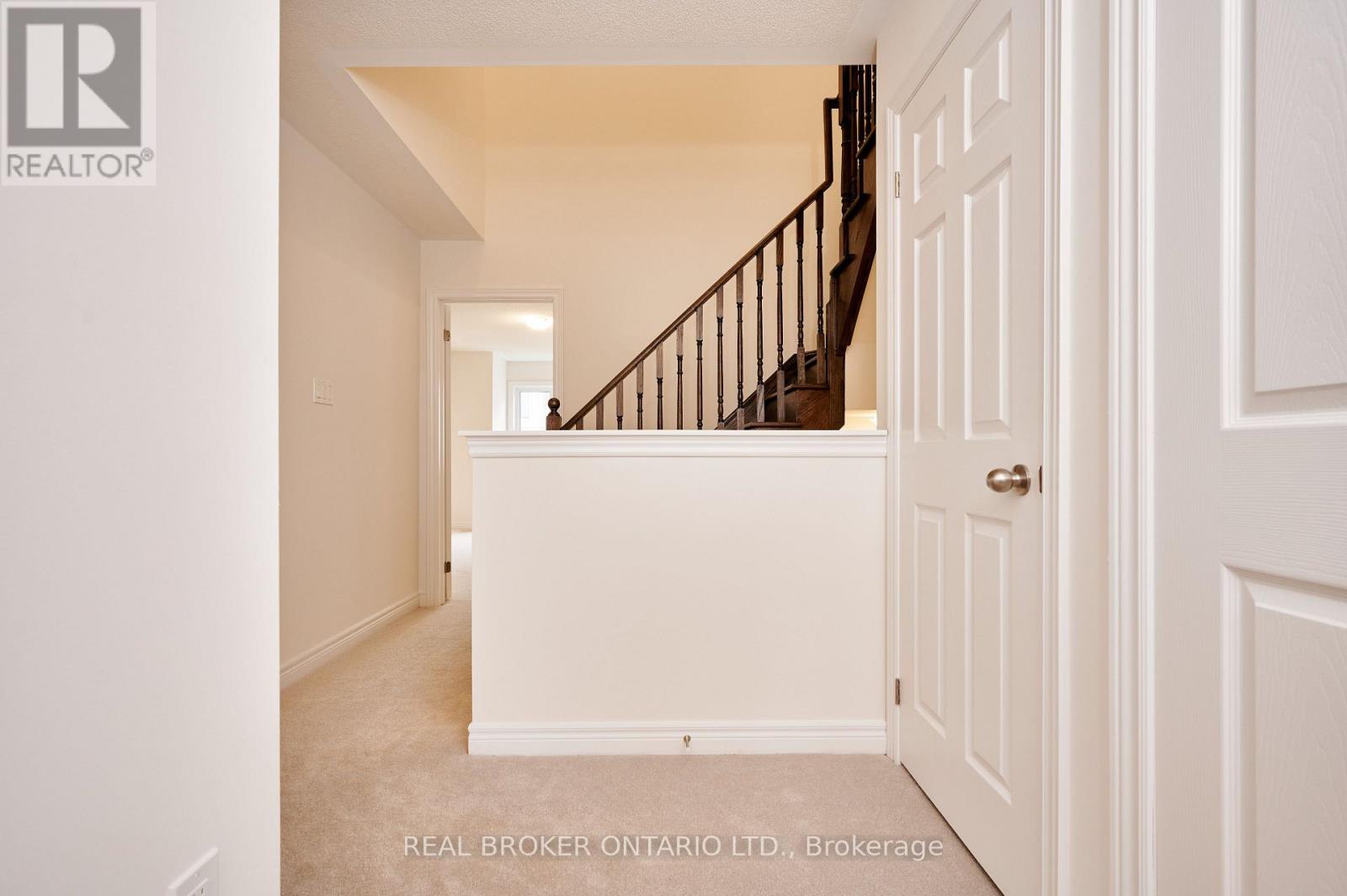 3957 Koenig Road, Burlington, Ontario  L7M 0Z7 - Photo 19 - W12477344