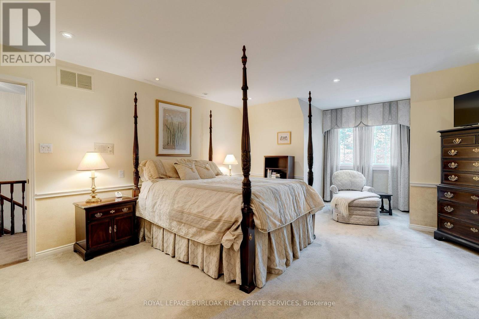 166 Maple Grove Drive, Oakville, Ontario  L6J 4V1 - Photo 22 - W12477350