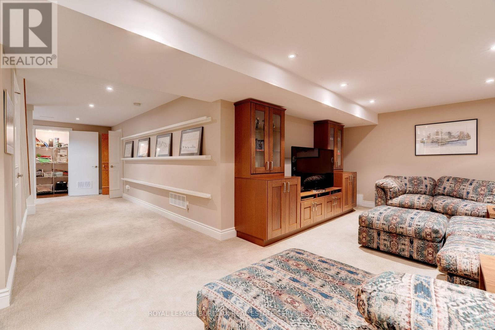 166 Maple Grove Drive, Oakville, Ontario  L6J 4V1 - Photo 34 - W12477350