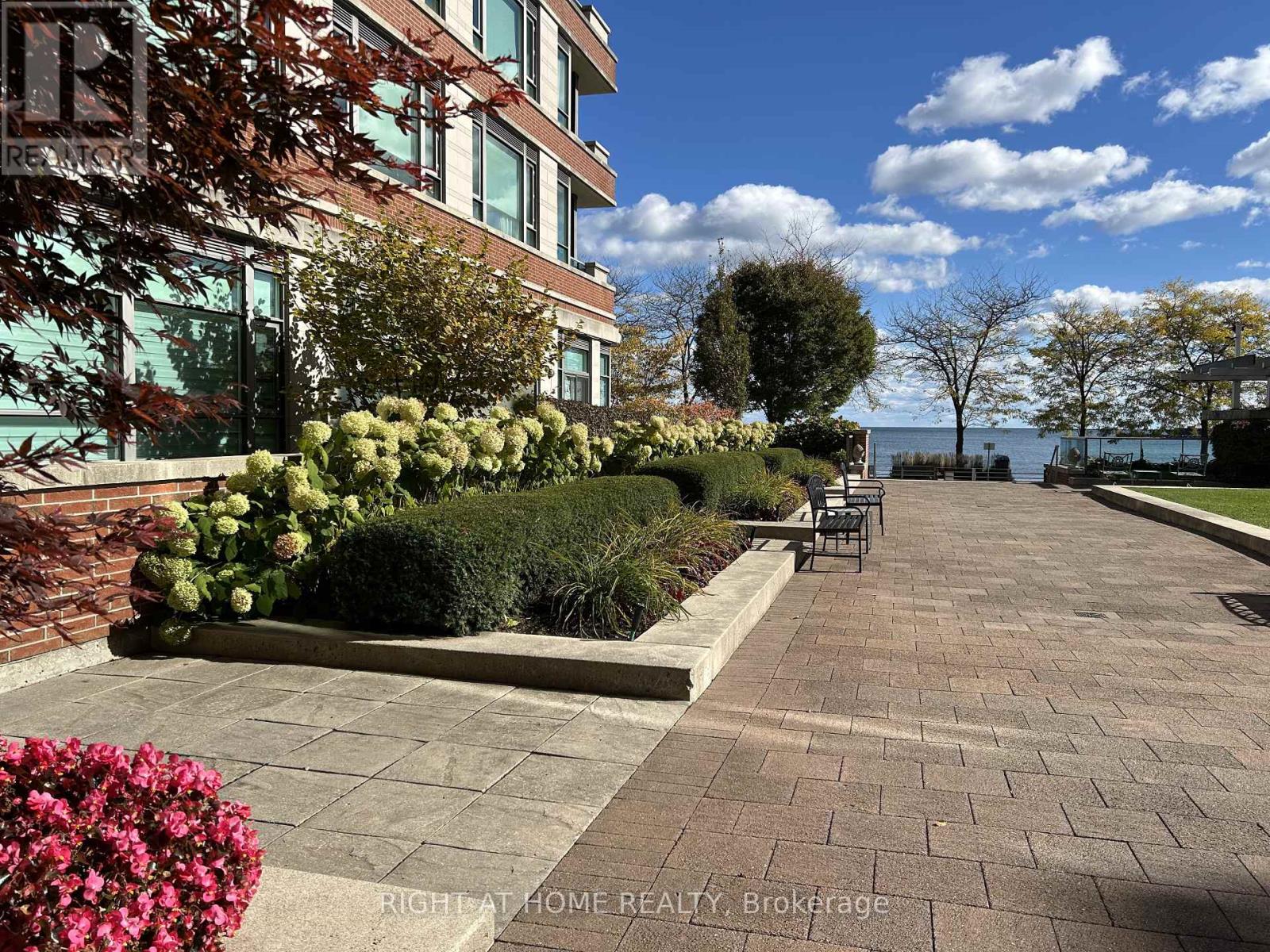 213 - 65 Port Street E, Mississauga, Ontario  L5G 4V3 - Photo 4 - W12477353