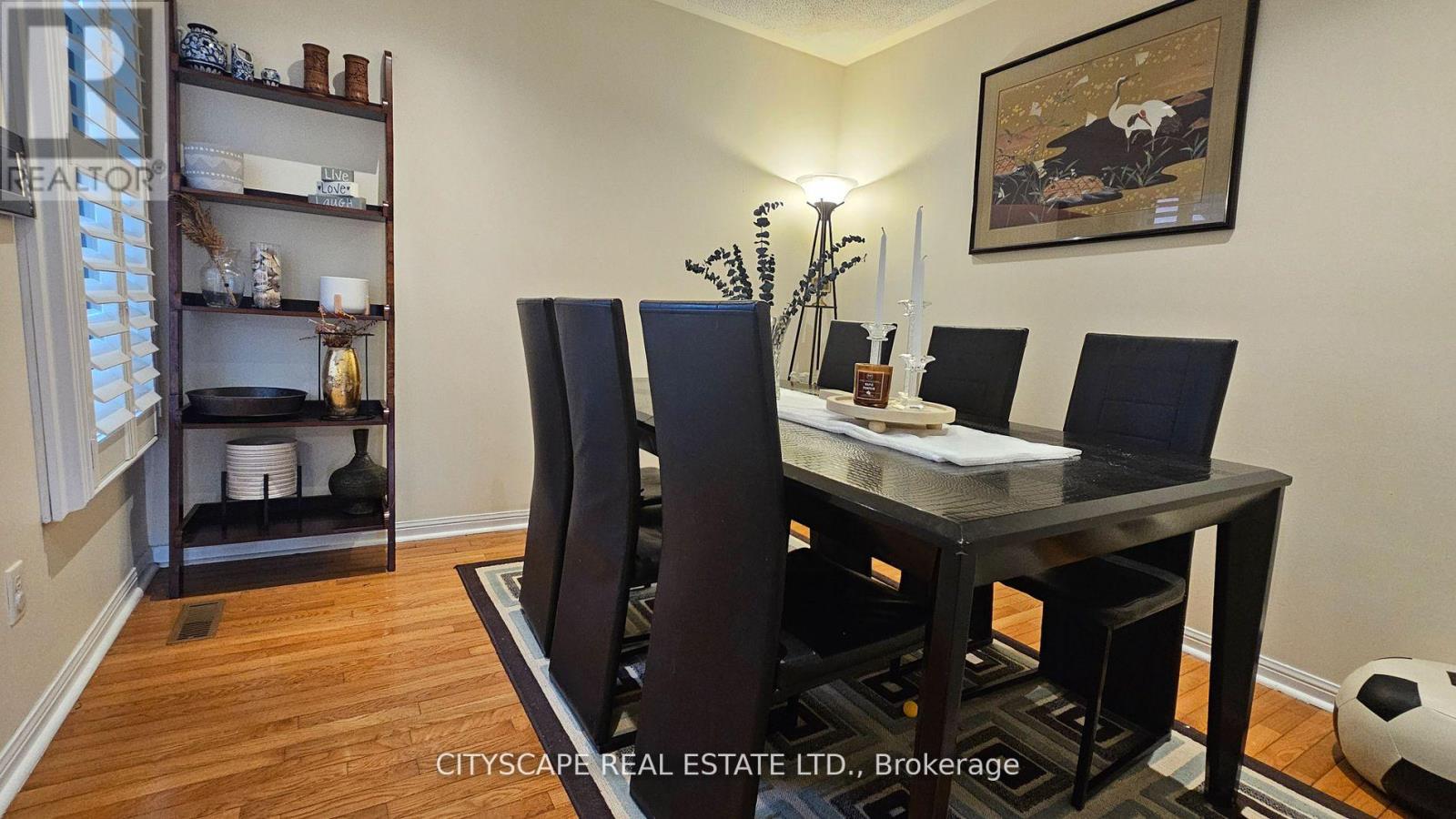 1408 Quest Circle, Mississauga, Ontario  L5N 8B4 - Photo 5 - W12477362