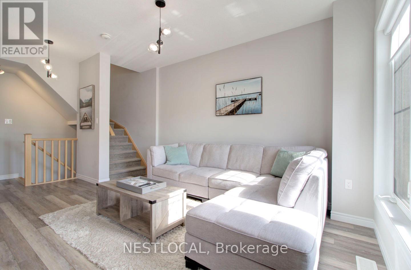 7 Pim Lane, Hamilton, Ontario  L9K 0K1 - Photo 11 - X12477321