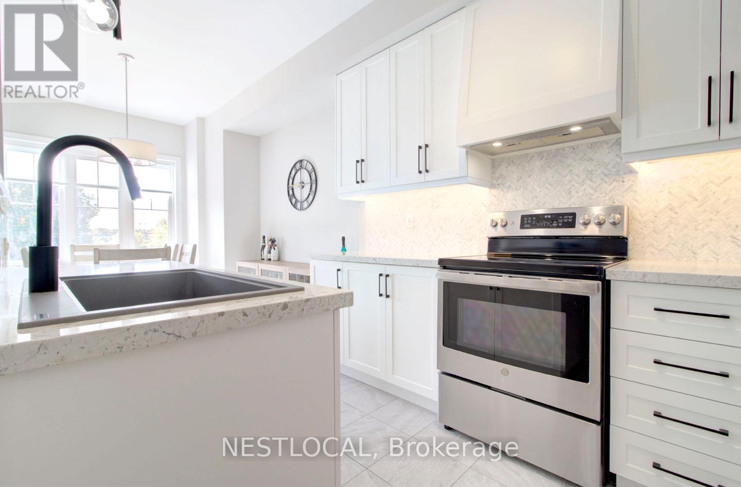 7 Pim Lane, Hamilton, Ontario  L9K 0K1 - Photo 7 - X12477321