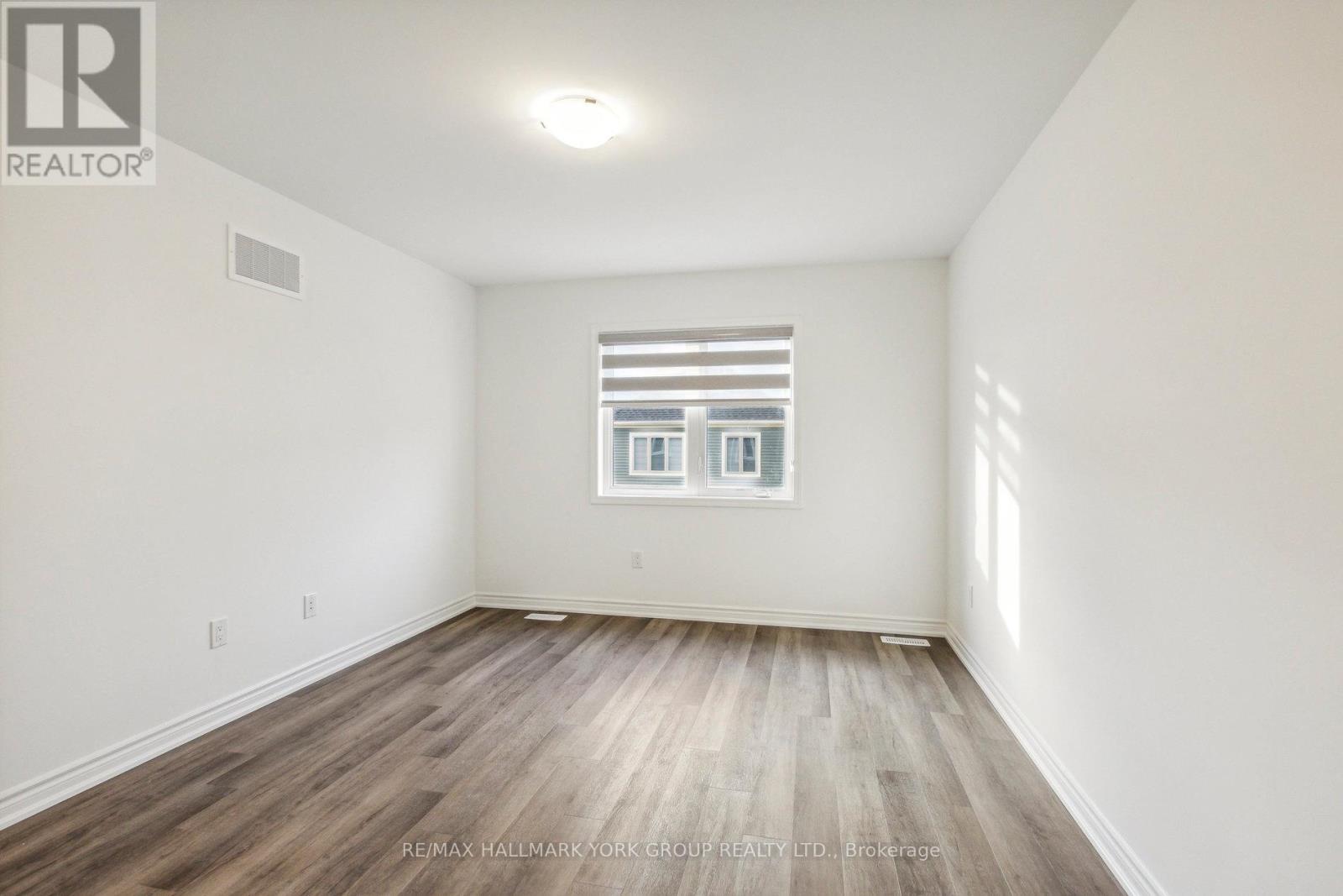 54 Histand Trail, Kitchener, Ontario  N2R 0S2 - Photo 19 - X12477358
