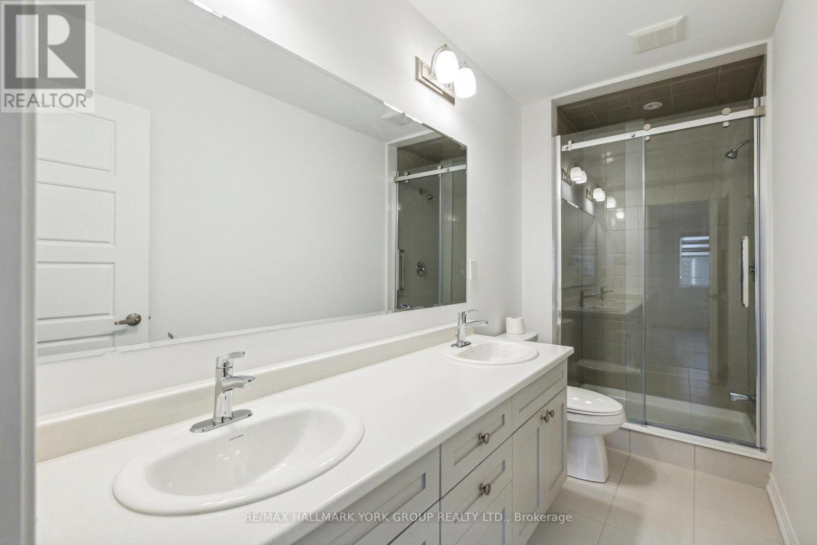 54 Histand Trail, Kitchener, Ontario  N2R 0S2 - Photo 20 - X12477358