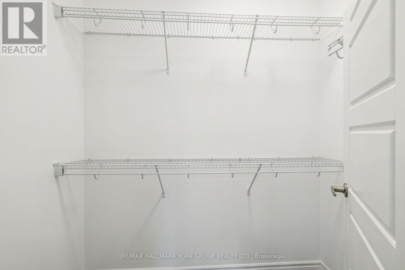 54 Histand Trail, Kitchener, Ontario  N2R 0S2 - Photo 21 - X12477358
