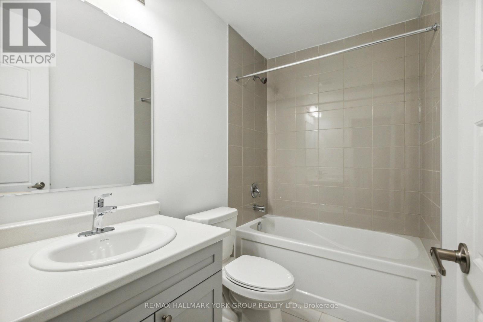 54 Histand Trail, Kitchener, Ontario  N2R 0S2 - Photo 23 - X12477358