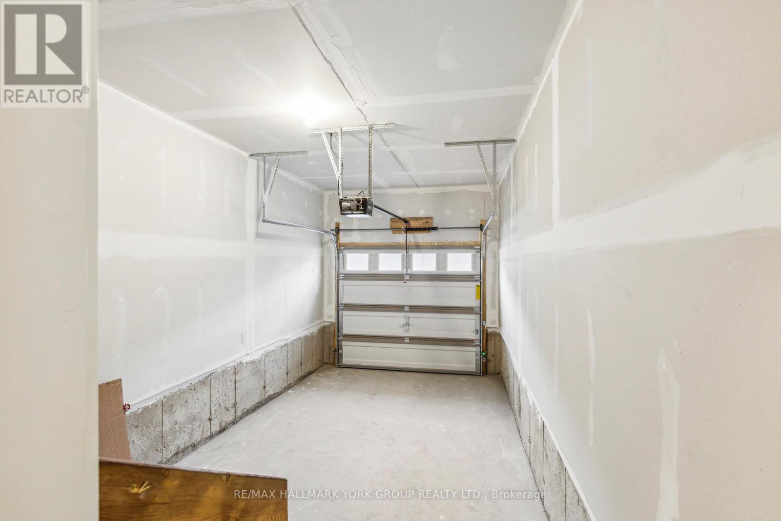 54 Histand Trail, Kitchener, Ontario  N2R 0S2 - Photo 27 - X12477358