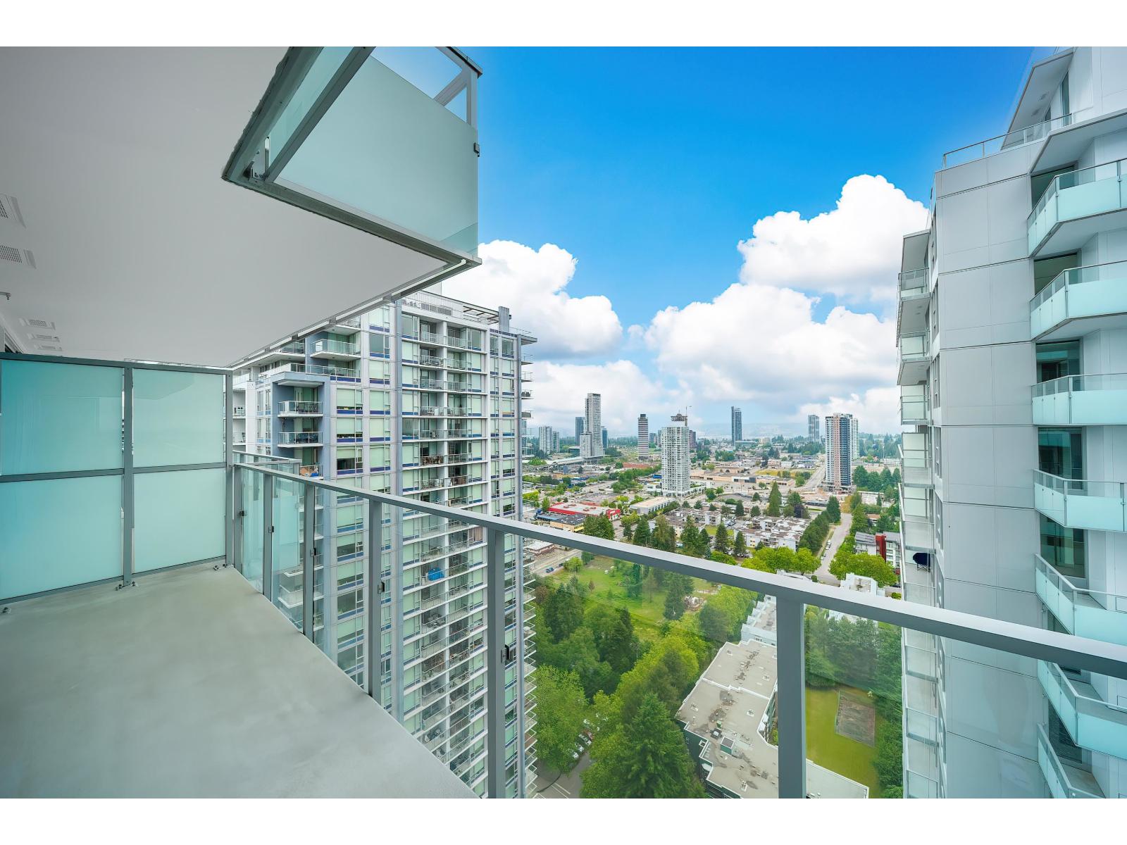 3301 13768 100 Avenue, Surrey, British Columbia  V3T 0V2 - Photo 3 - R3019771