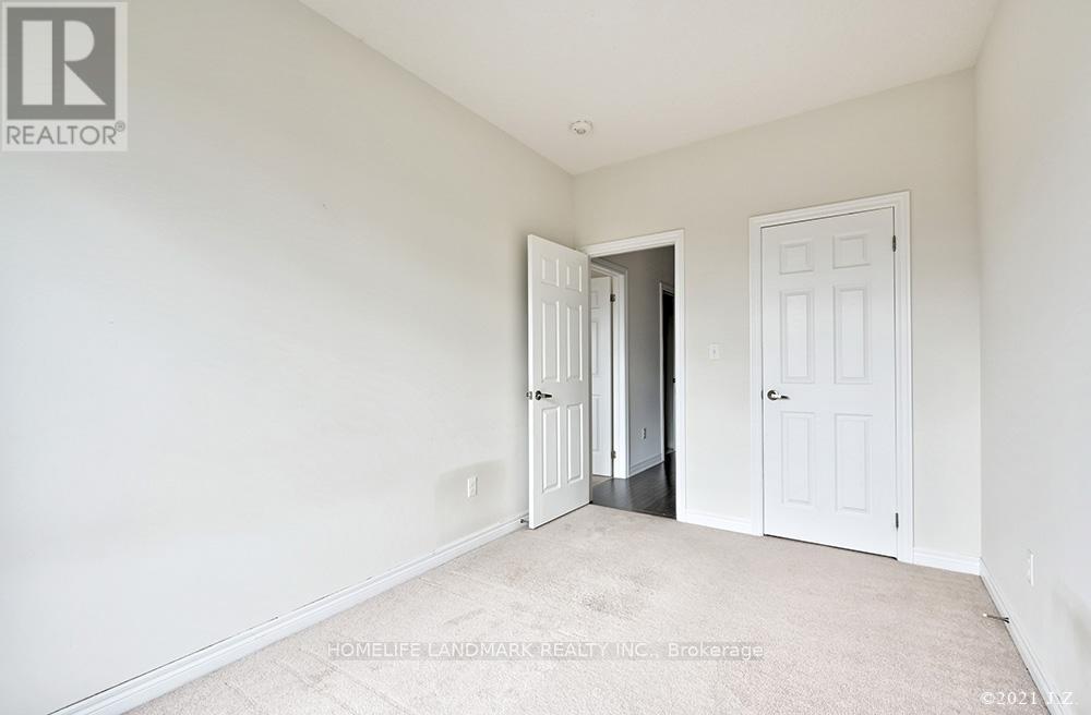 28 Titan Trail, Markham, Ontario  L3S 0E2 - Photo 13 - N12375336