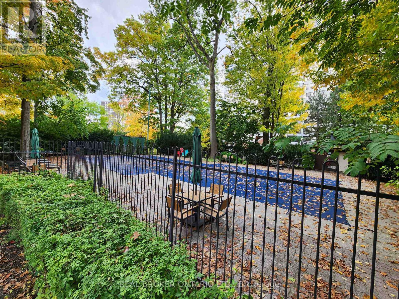 27 - 1060 Walden Circle, Mississauga, Ontario  L5J 4J9 - Photo 37 - W12477336