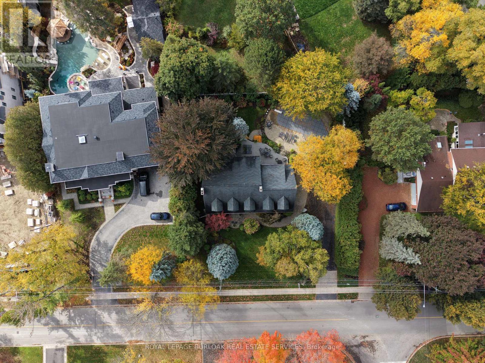 166 Maple Grove Drive, Oakville, Ontario  L6J 4V1 - Photo 48 - W12477350