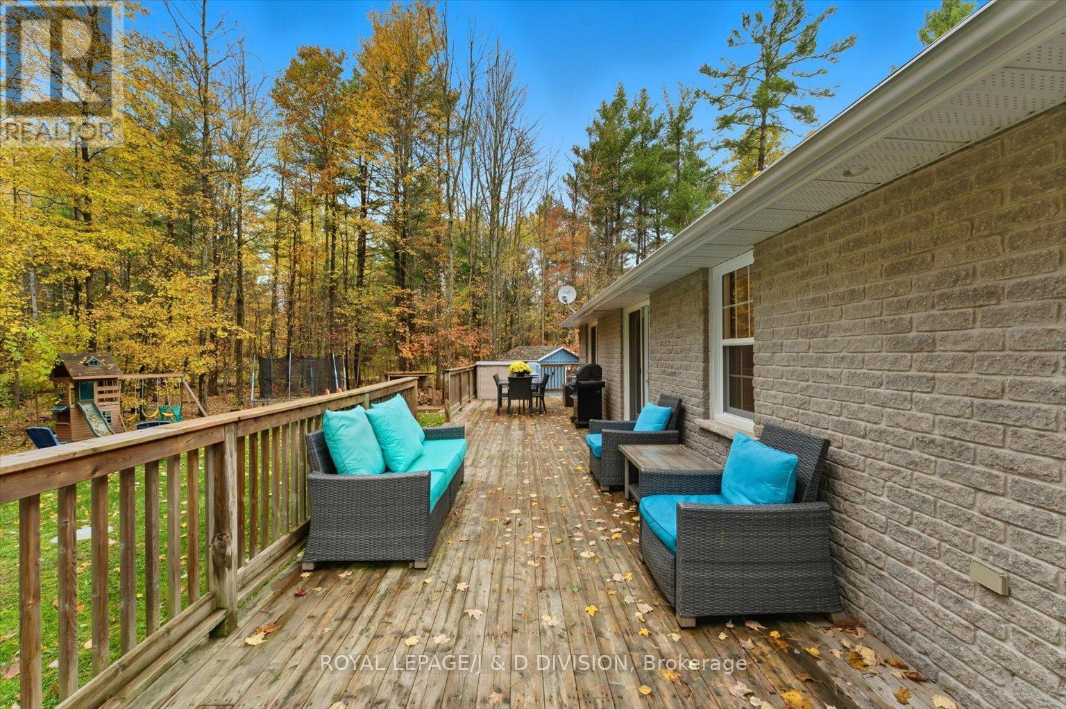 2925 Pinecone Trail, Severn, Ontario  L0K 2B0 - Photo 41 - S12476986