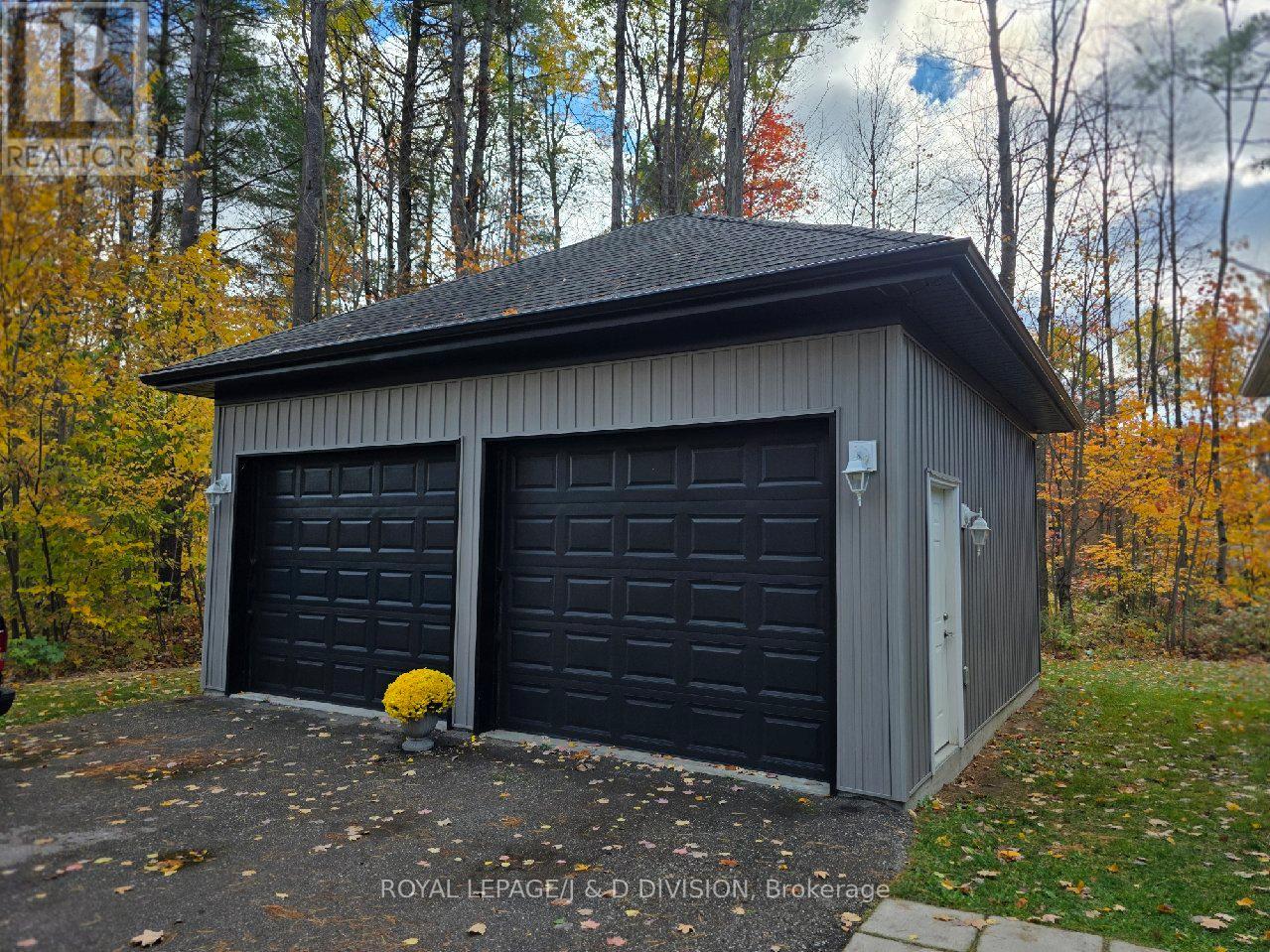 2925 Pinecone Trail, Severn, Ontario  L0K 2B0 - Photo 50 - S12476986