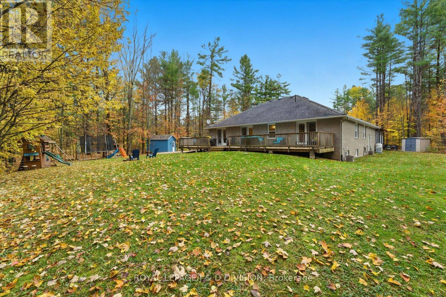2925 Pinecone Trail, Severn, Ontario  L0K 2B0 - Photo 48 - S12476986