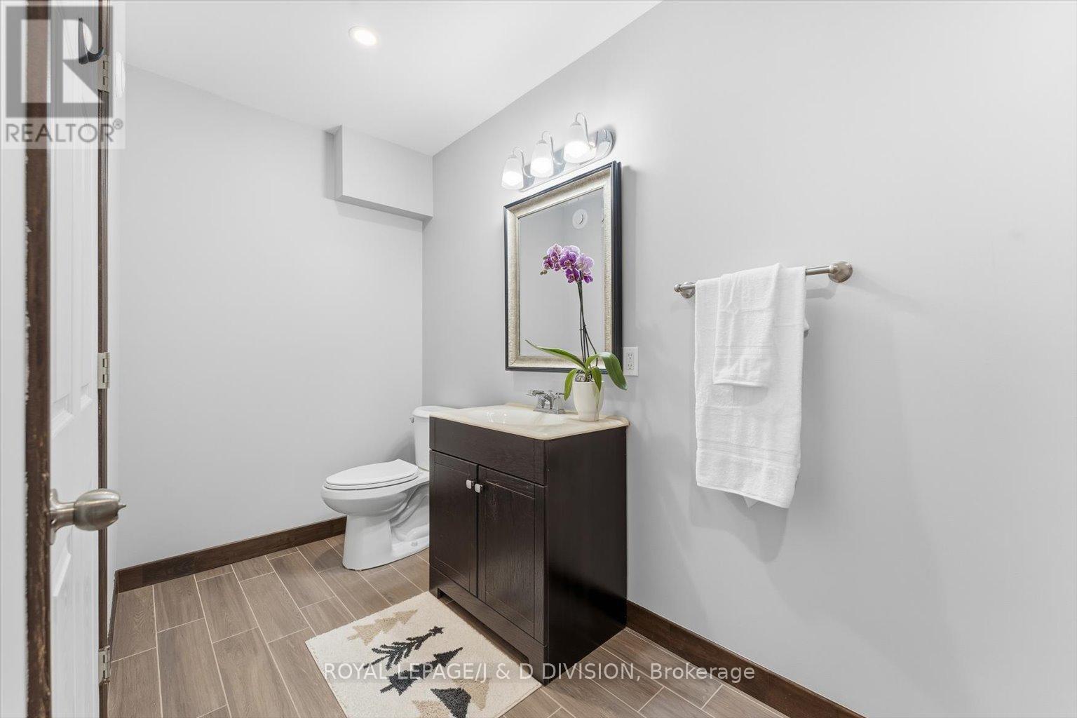 2925 Pinecone Trail, Severn, Ontario  L0K 2B0 - Photo 38 - S12476986