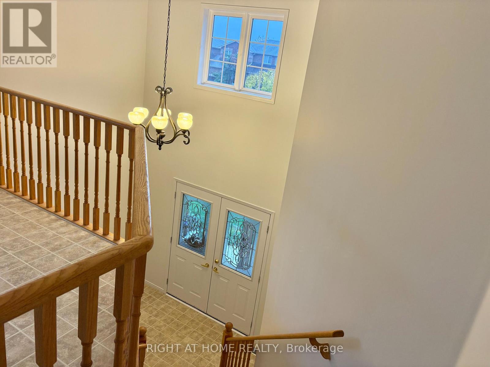 33 Raymond Crescent, Barrie, Ontario  L4N 0X6 - Photo 8 - S12470089