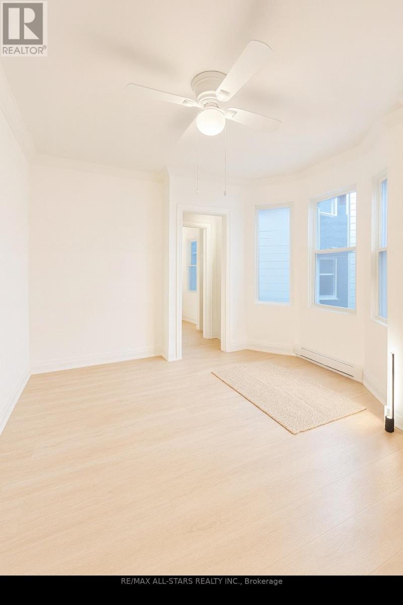 1 - 1918a Queen Street E, Toronto, Ontario  M4L 1H6 - Photo 4 - E12469990