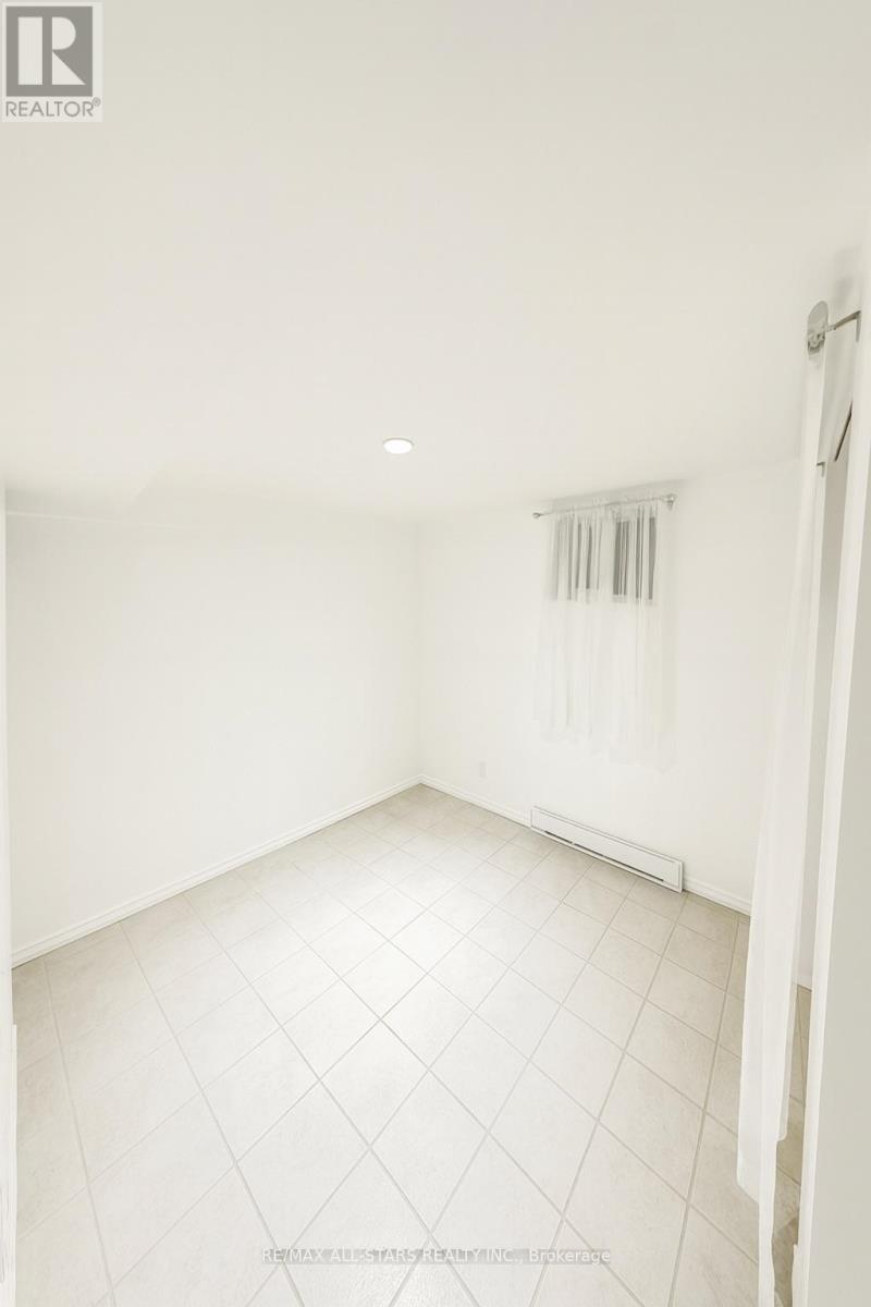1 - 1918a Queen Street E, Toronto, Ontario  M4L 1H6 - Photo 5 - E12469990