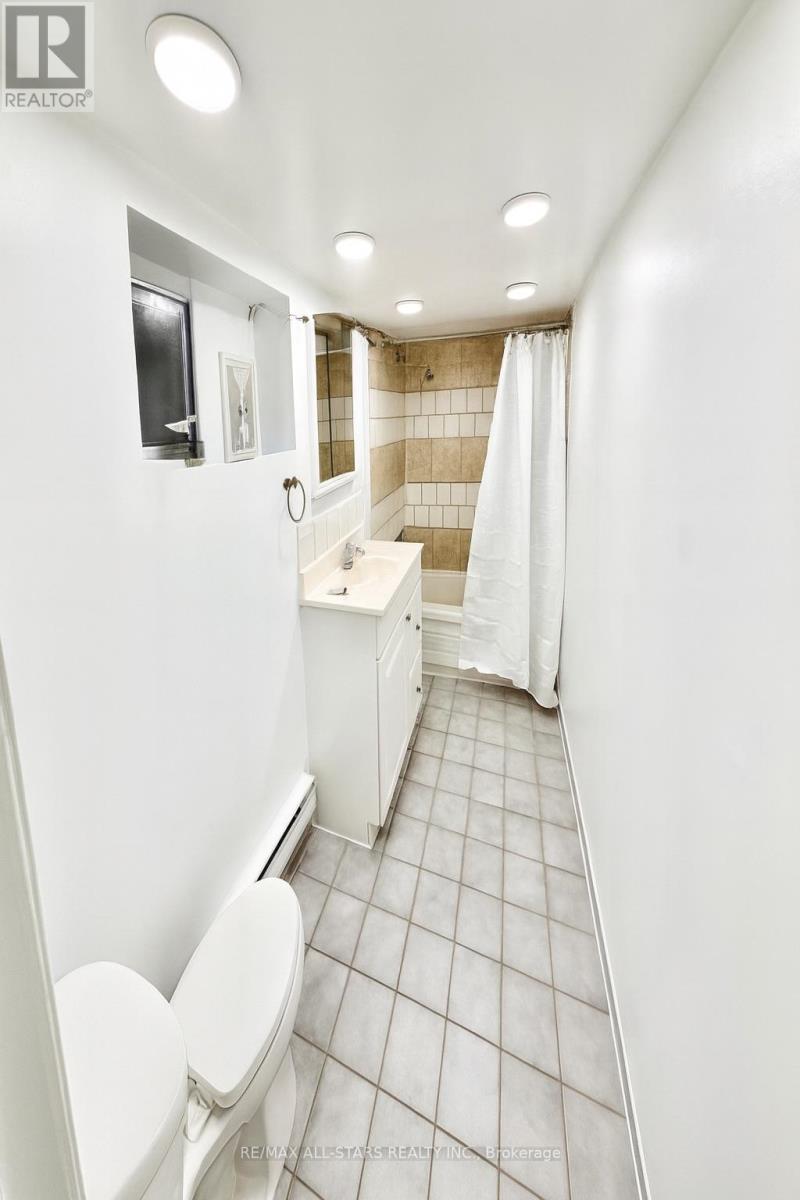 1 - 1918a Queen Street E, Toronto, Ontario  M4L 1H6 - Photo 6 - E12469990