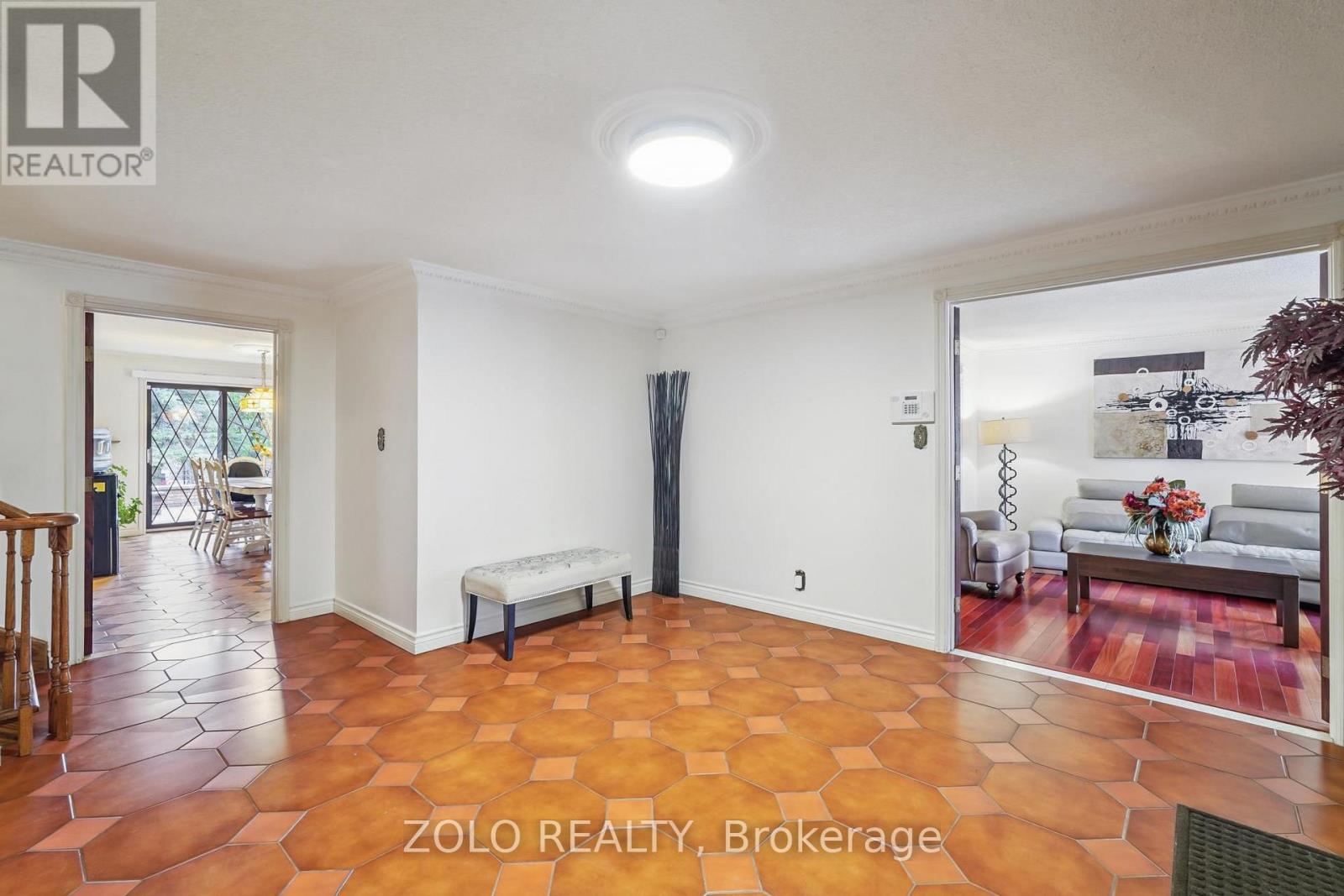 95 Pemberton Road, Richmond Hill (North Richvale), Ontario  L4C 3T6 - Photo 7 - N12461880