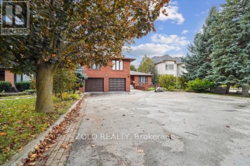 95 Pemberton Road, Richmond Hill (North Richvale), Ontario  L4C 3T6 - Photo 5 - N12461880