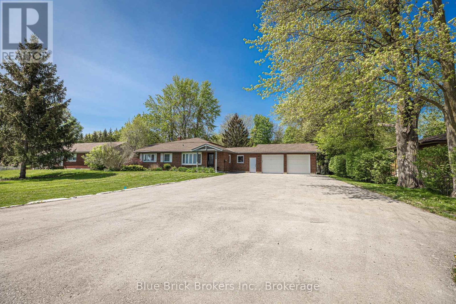 2320 Hyde Park Road N, London North, Ontario  N6H 5K2 - Photo 9 - X12476549