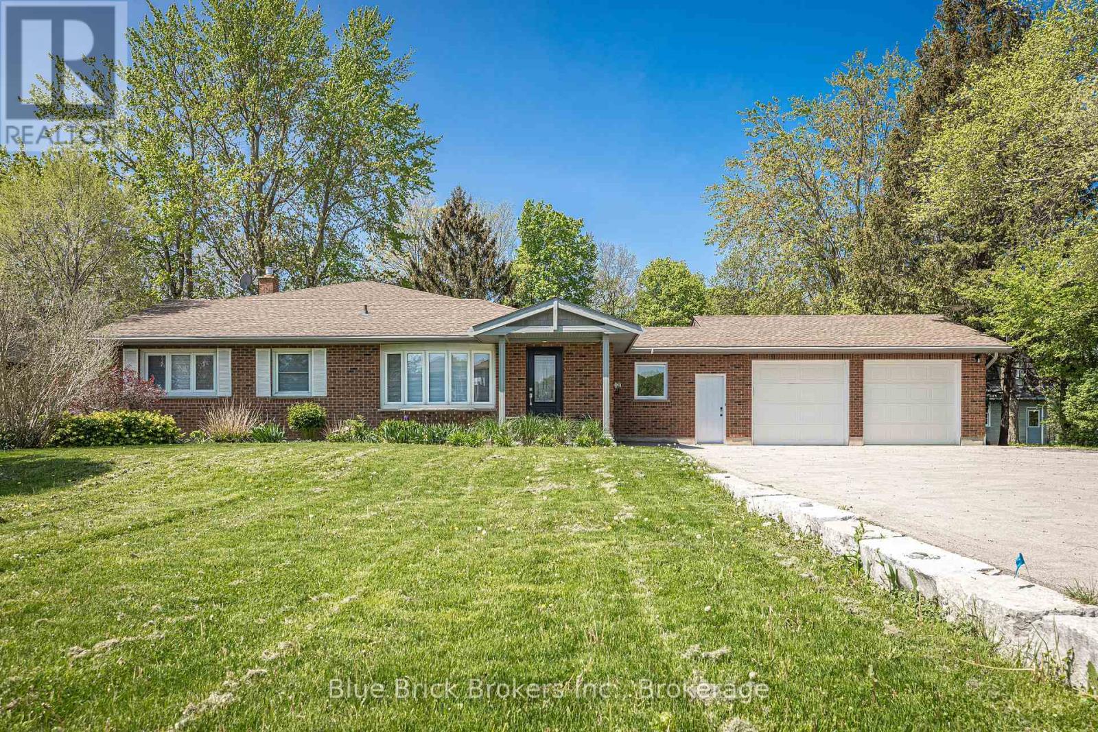 2320 Hyde Park Road N, London North, Ontario  N6H 5K2 - Photo 7 - X12476549