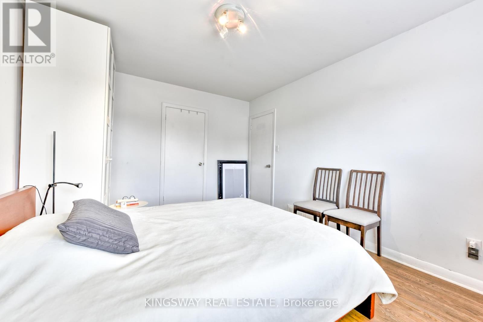 29 Evans Avenue, Toronto (Mimico), Ontario  M8Z 1H4 - Photo 32 - W12458747