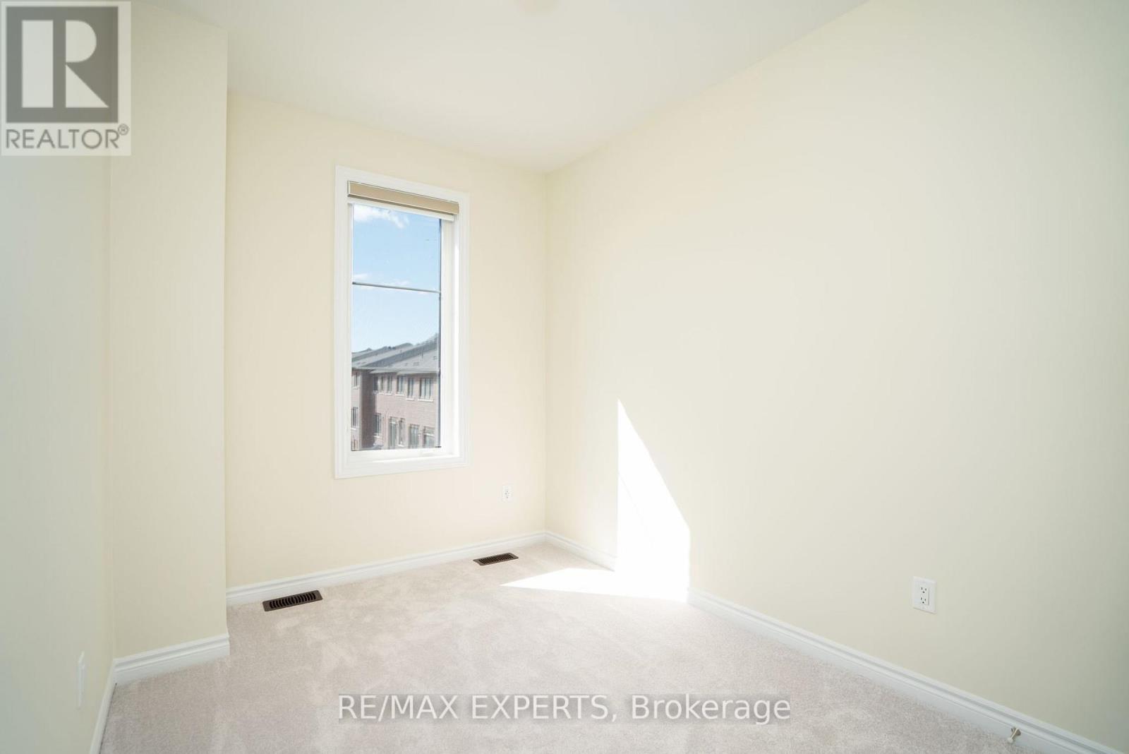 1455 National Common Crescent, Burlington, Ontario  L7P 0V7 - Photo 19 - W12477283