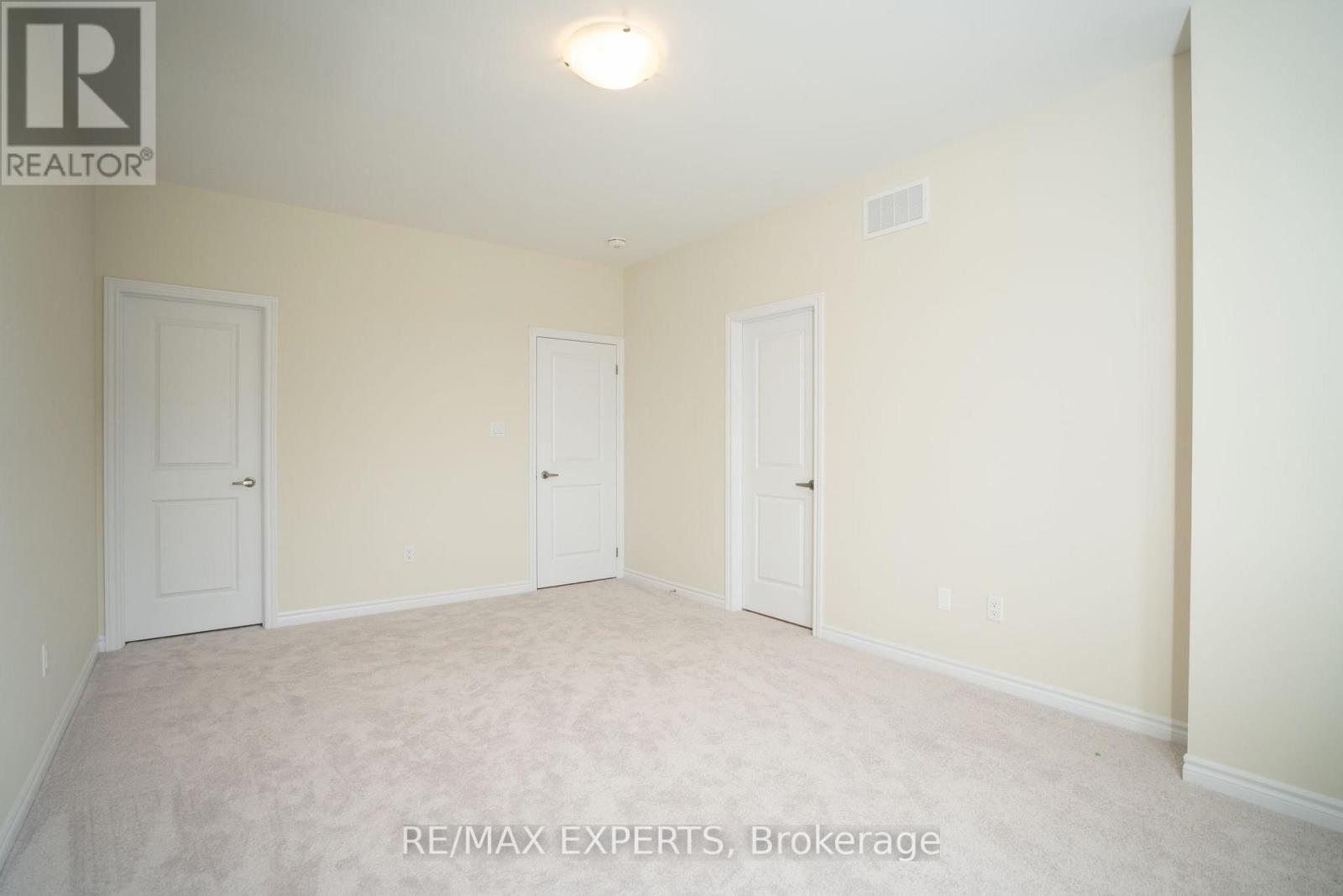 1455 National Common Crescent, Burlington, Ontario  L7P 0V7 - Photo 13 - W12477283